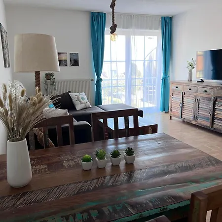 Lachmoewe Apartment *
